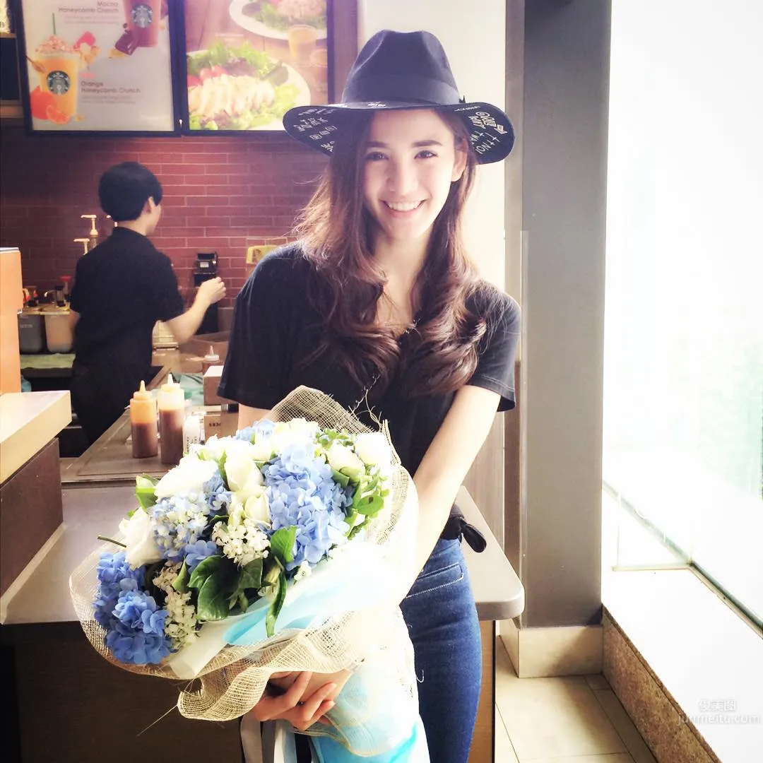 Nathapatsorn - Top-Notch Thai Super Beauty Singer photo 13