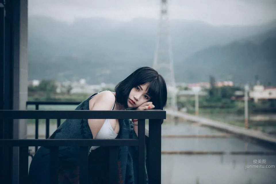 Li You: Uriko photo 9