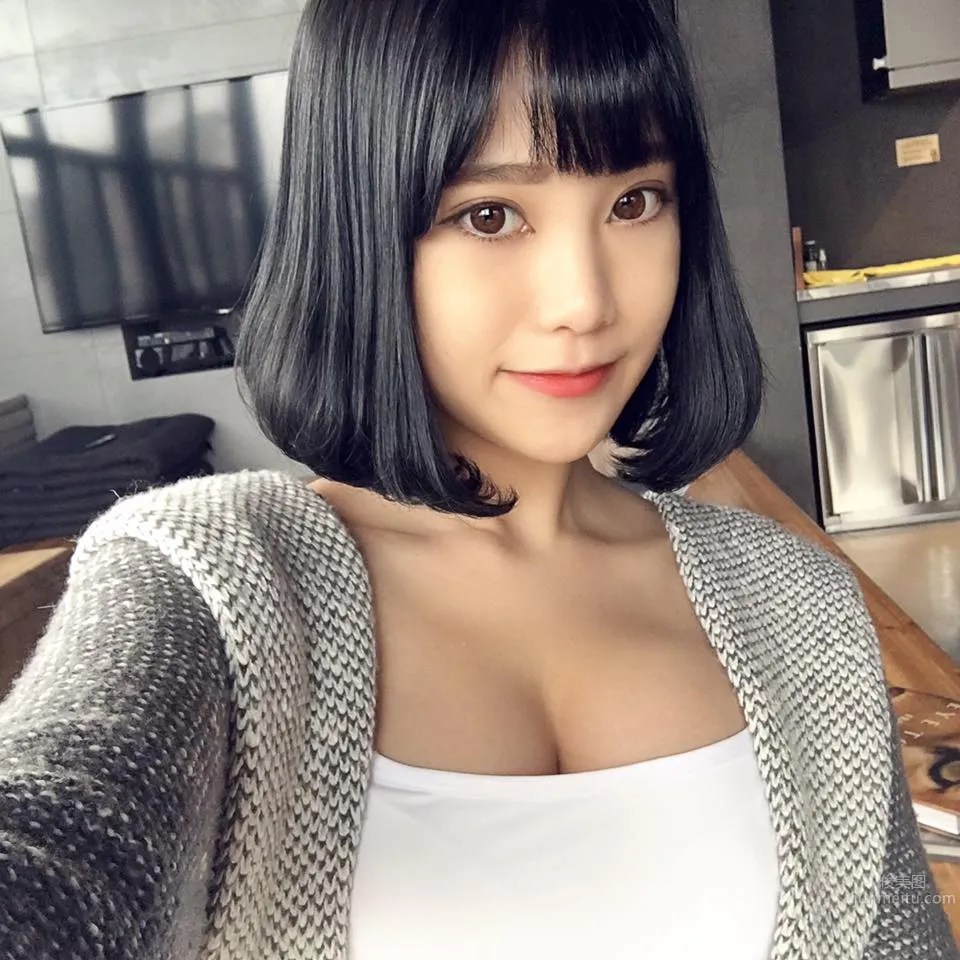 Li You: Uriko photo 1