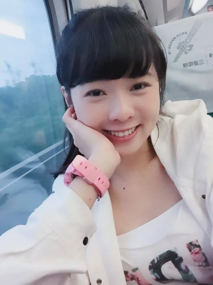 Dewi Chien, High-Face-Value Oxygen Beauty photo 11