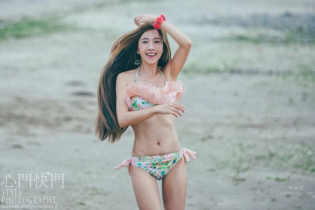 張宇婷- 人氣美女沙灘比基尼合輯 24