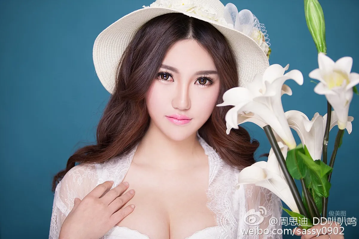 Zhou Sidi - Such a Sweet Tall Shanghai Beauty with Beautiful Legs, Professional Model photo 15