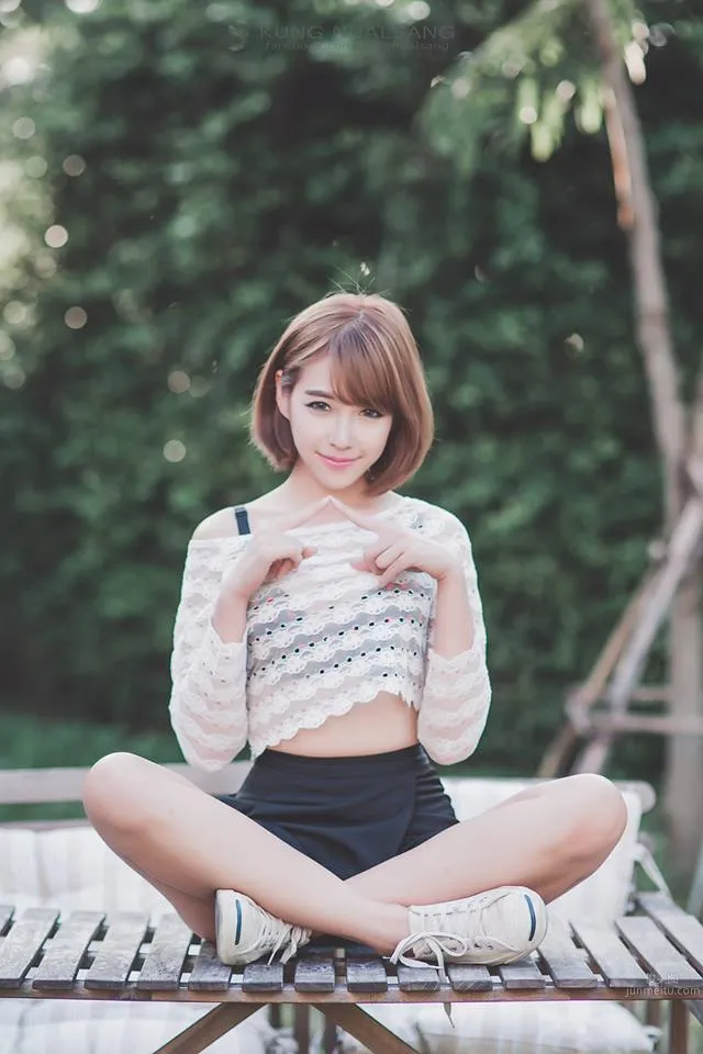 MayTal(Soraya Suttawas)- 身材爆好的開胸衣泰國美人 47