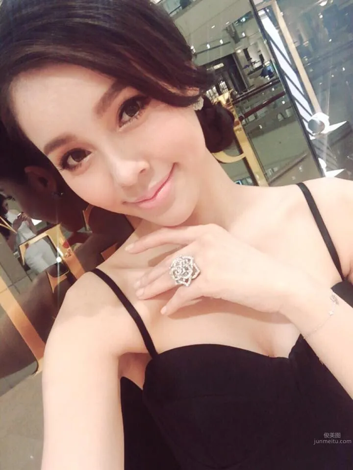 Chen Yuan, Leg Model with Outstanding Elegance and Eye-Catching Long Legs photo 8