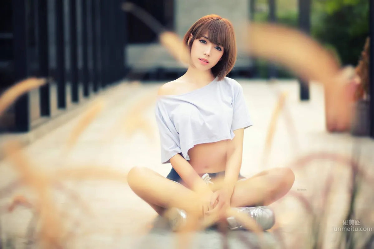 MayTal(Soraya Suttawas)- 身材爆好的開胸衣泰國美人 41