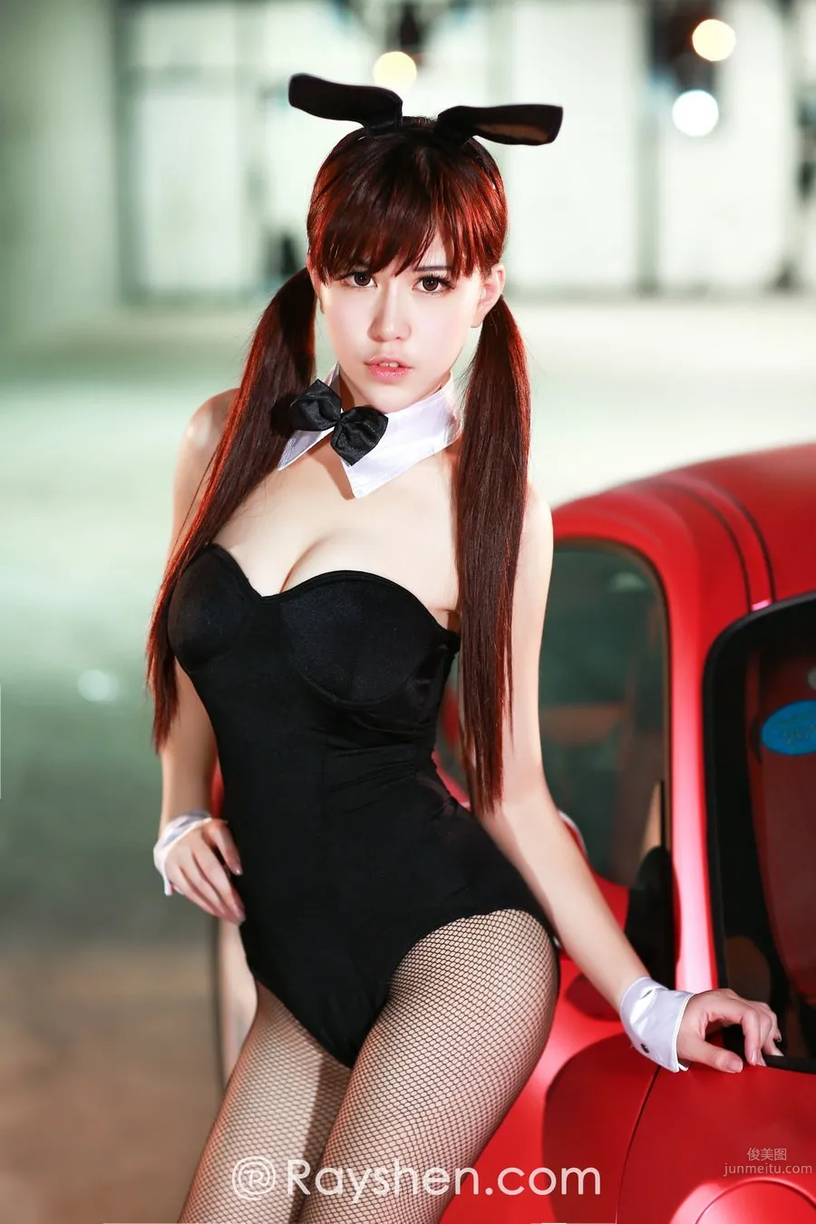 黄梓洁Nico- 兔女郎蕾丝超跑写真_3