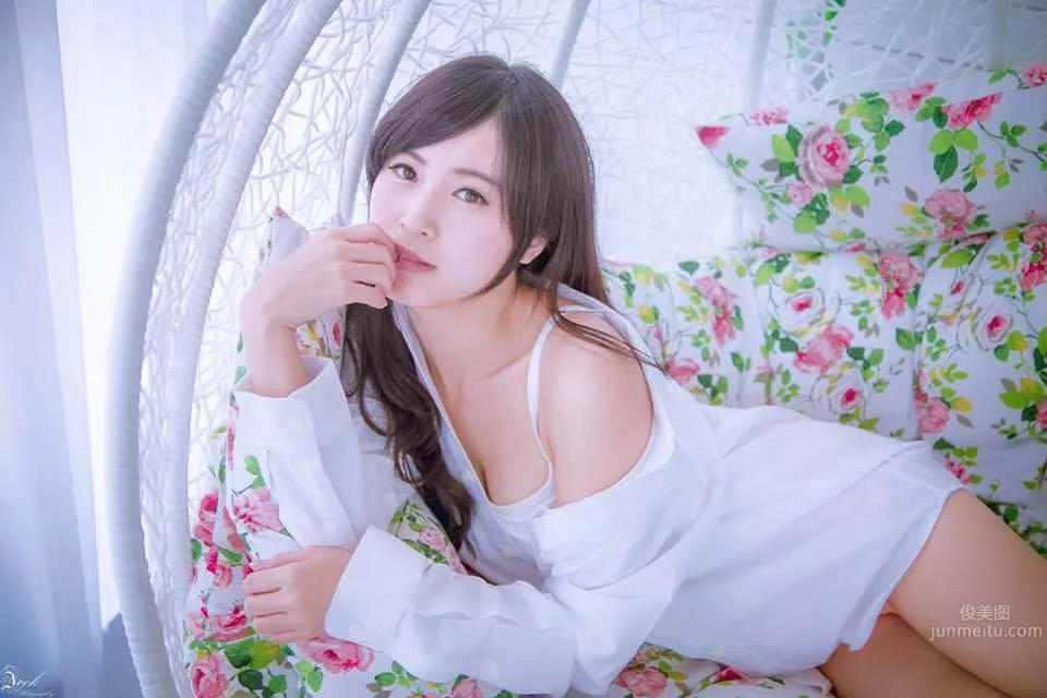 孟洁Candy- 好阳光和无辜的「电眼美女」_8