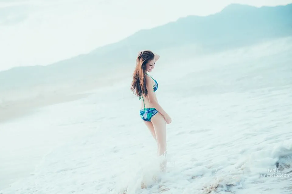 Tumei Wusami, Quirky Long-Legged Model Beauty photo 17