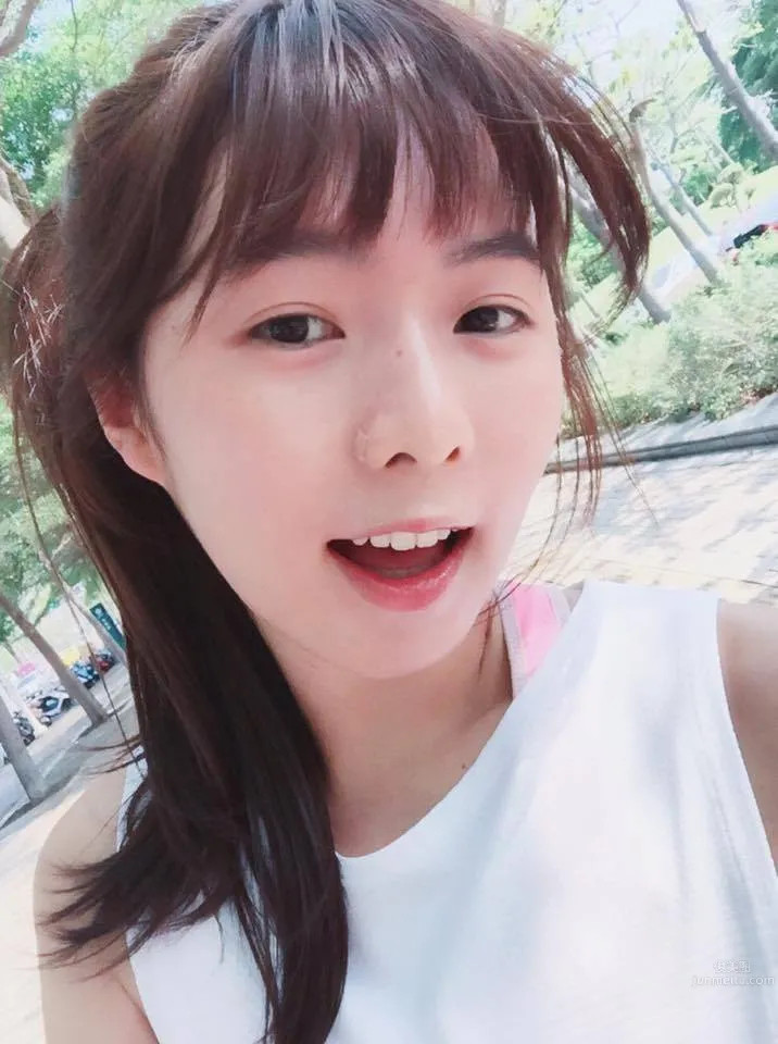 Dewi Chien, High-Face-Value Oxygen Beauty photo 19