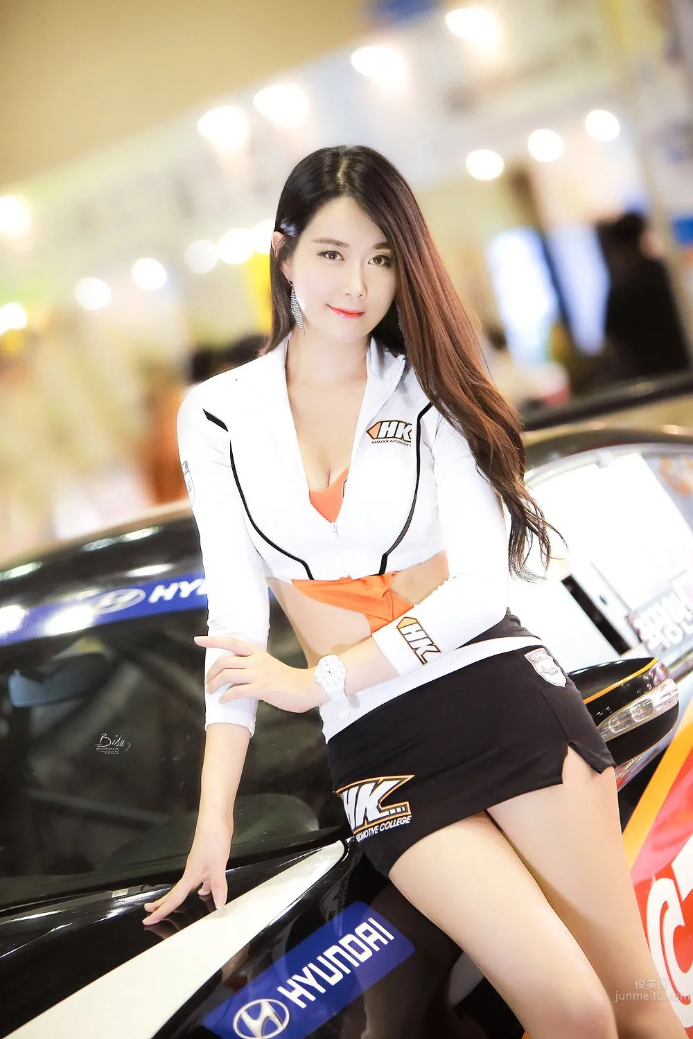 殷夏榮(은하영)- 南韓人氣車模美腿寫真 5