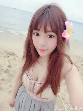 粉芭比VV- 粉嫩美人私房寫真