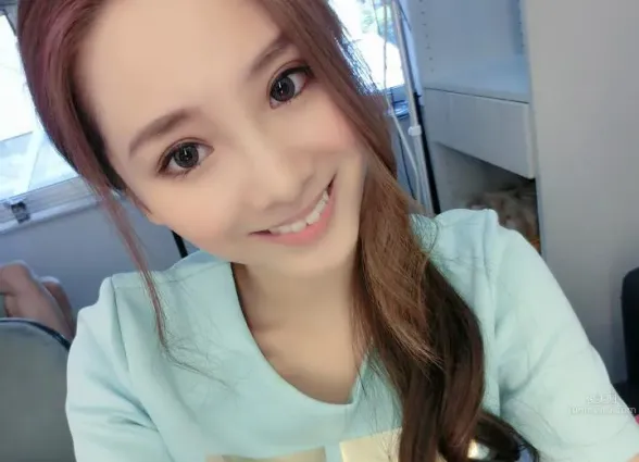 鋇鋇(黃鋇铢)- 好甜美的九頭身美少女冠軍正妹