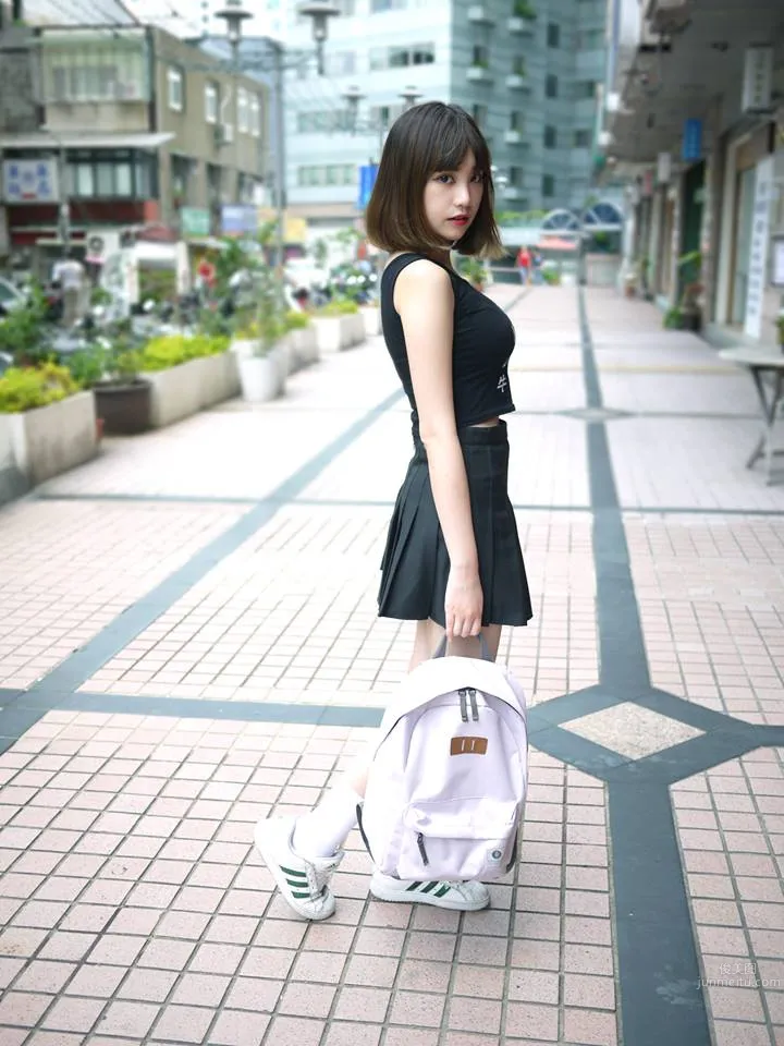 Li You: Uriko photo 22