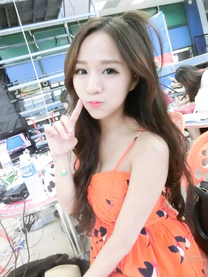 小安柏Amber- 超正的长腿美女_5