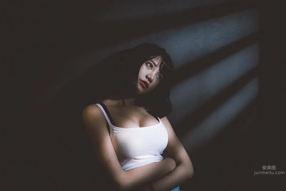 Li You: Uriko photo 16