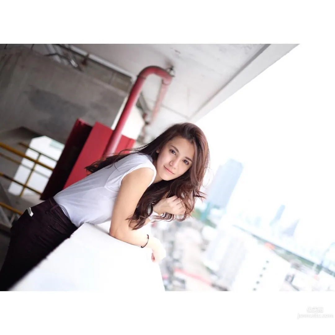 Nathapatsorn - Top-Notch Thai Super Beauty Singer photo 2