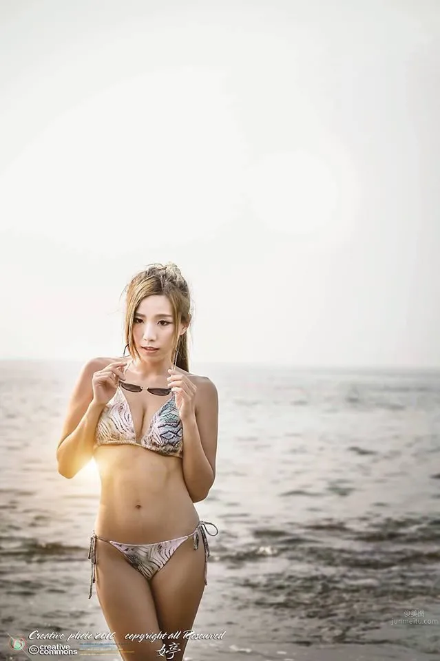 張宇婷- 人氣美女沙灘比基尼合輯 37