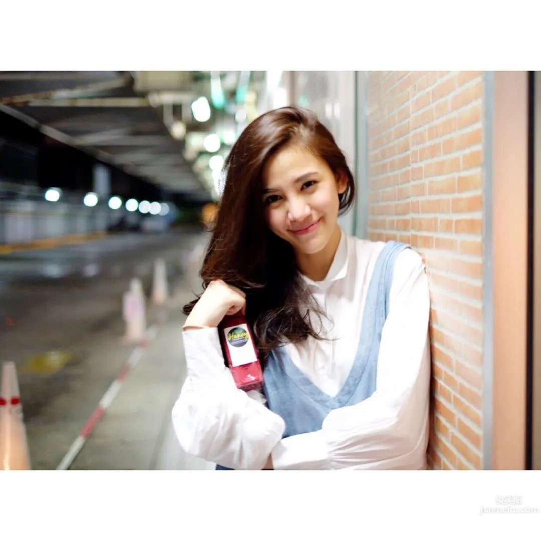 Nathapatsorn - Top-Notch Thai Super Beauty Singer photo 10