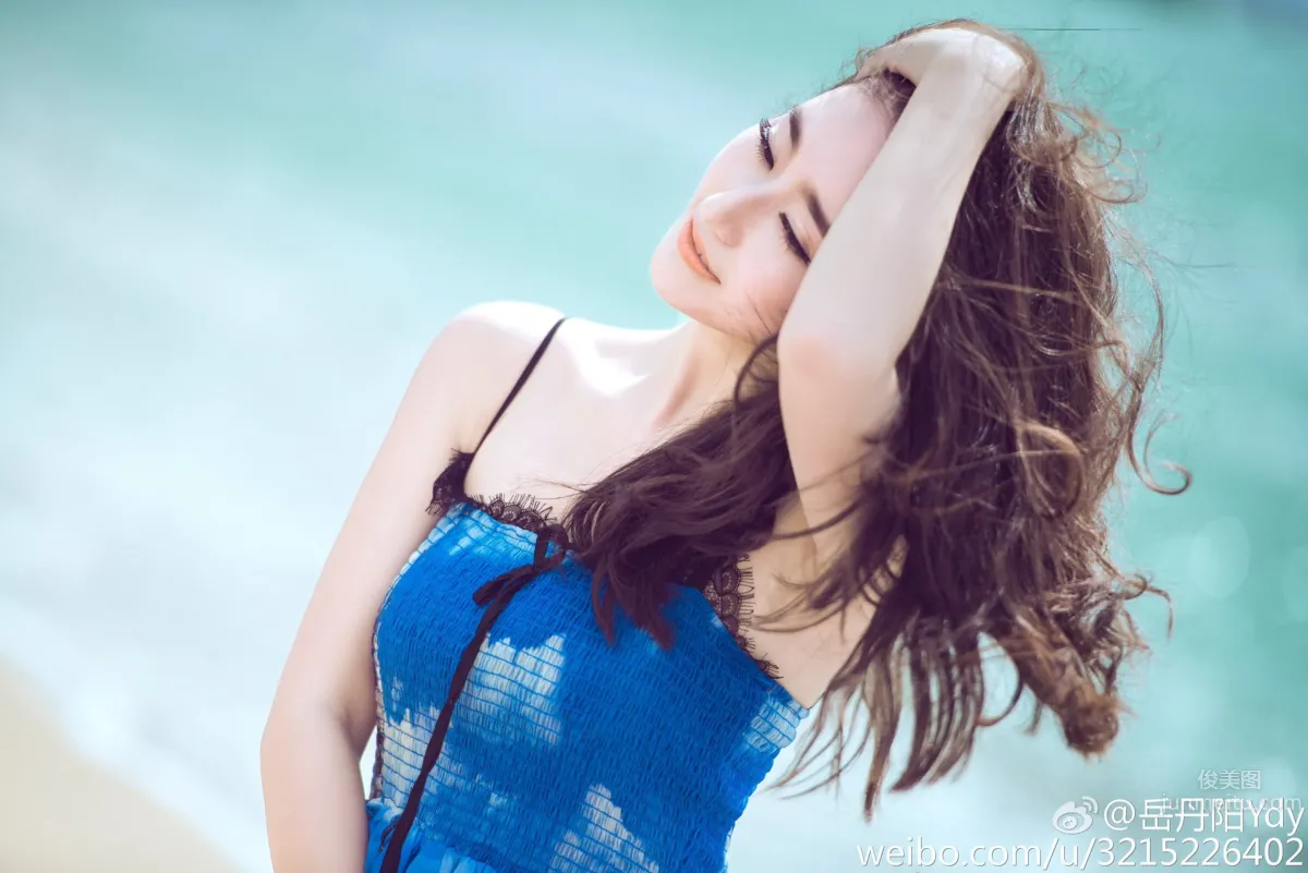 嶽丹陽- 西南校花微博美圖 13