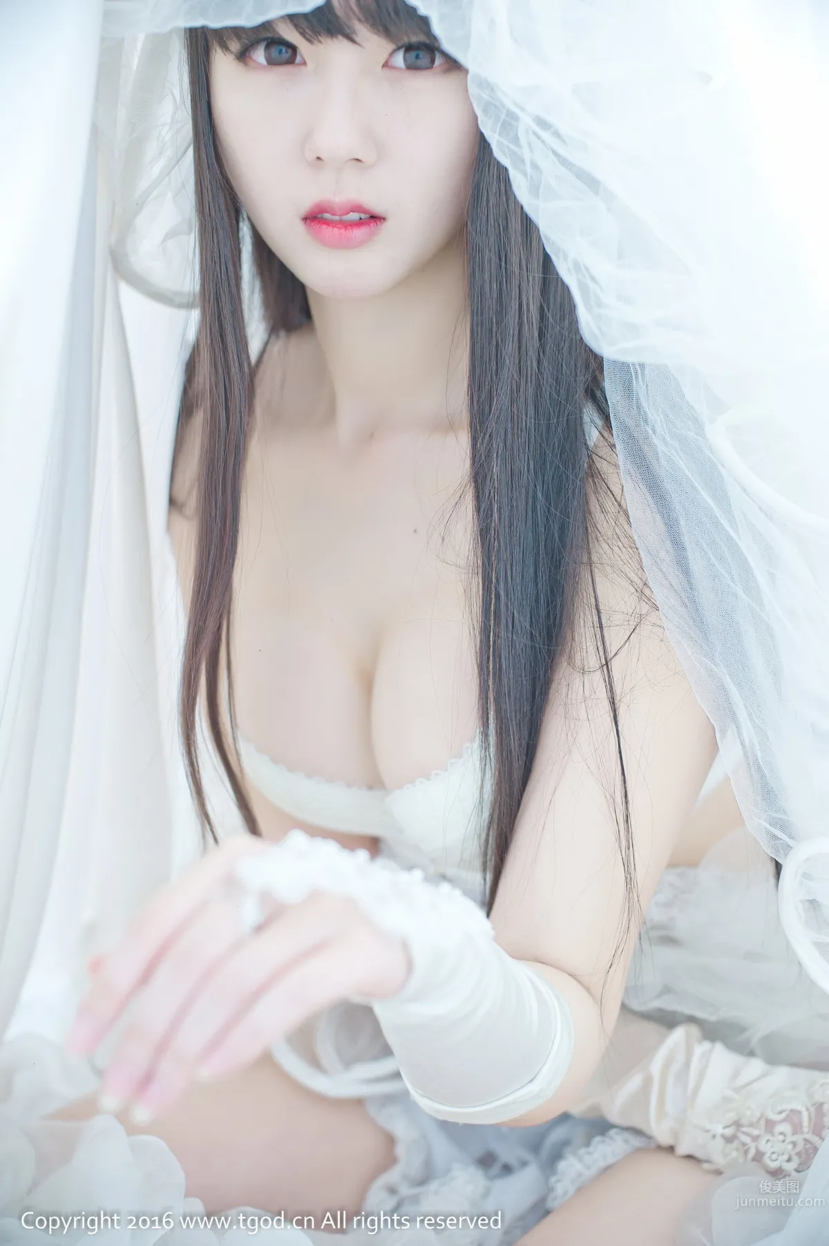 伊伊EvaBarbie- [TGOD推女神] 童顔的兒童節 ~ 33
