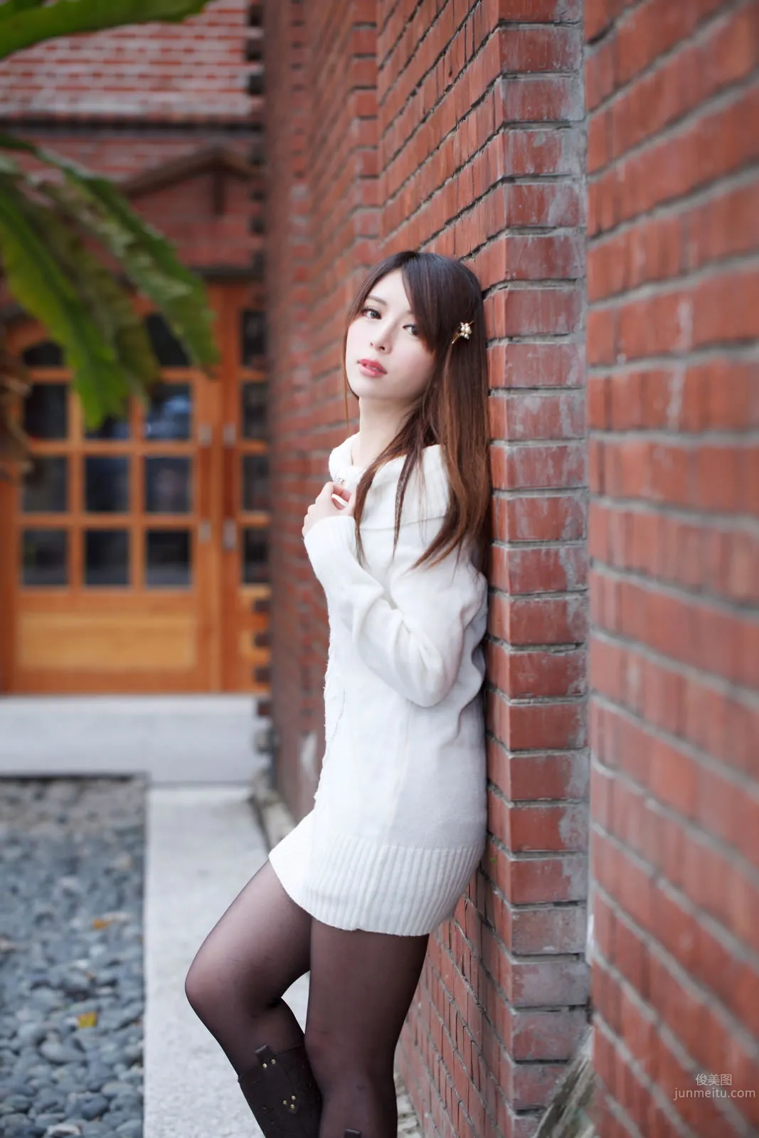 超跑女神大眼正妹张齐郡JULIE踏青外拍_35