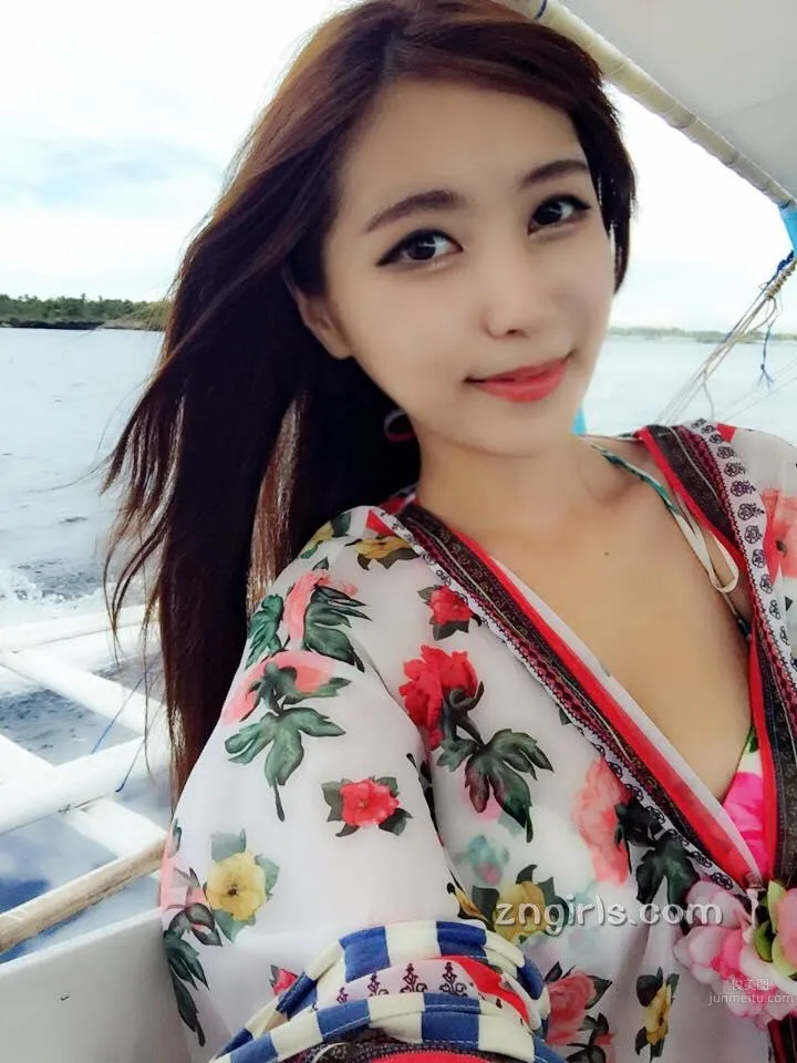 金賽拉(김세라)- 南韓極品美胸美腿車模 18