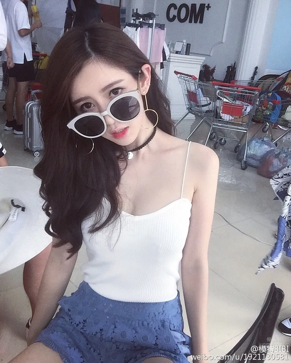 Huanghui BIBI - Internet Celebrity Goddess Super Beautiful Private Photos photo 5