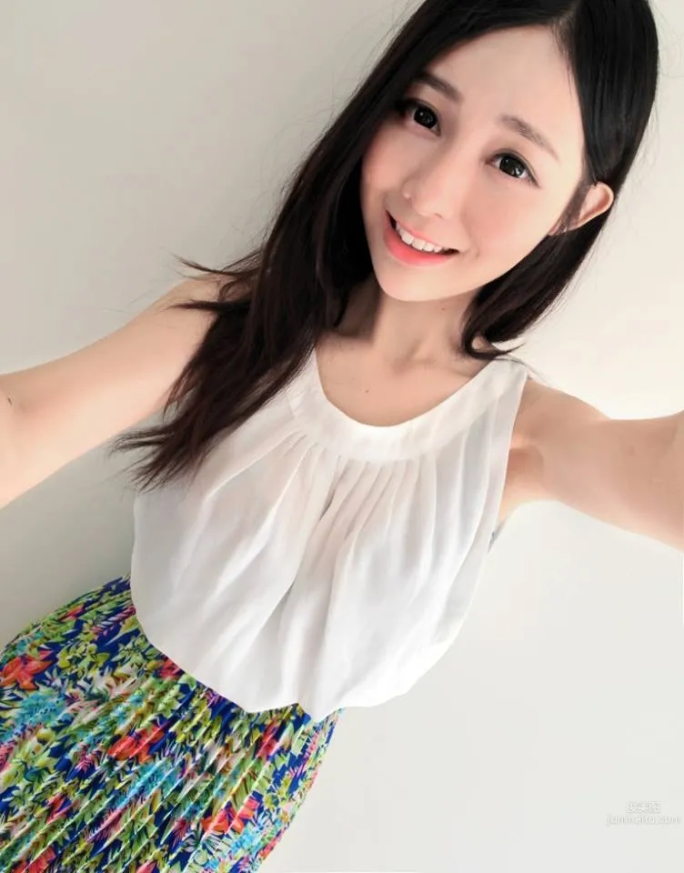 張香香- 網絡女神美豔自拍照 23