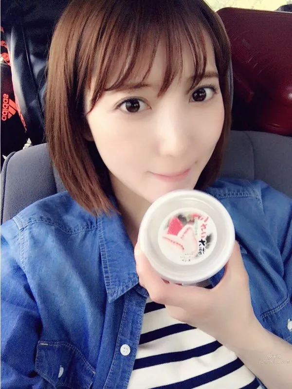 堀みづき- 短發美人迷人生活照 12