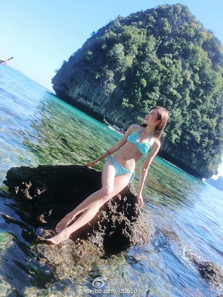 Jia Zhen - Big-Eyed Girl Fresh Bikini Beautiful Photos photo 31