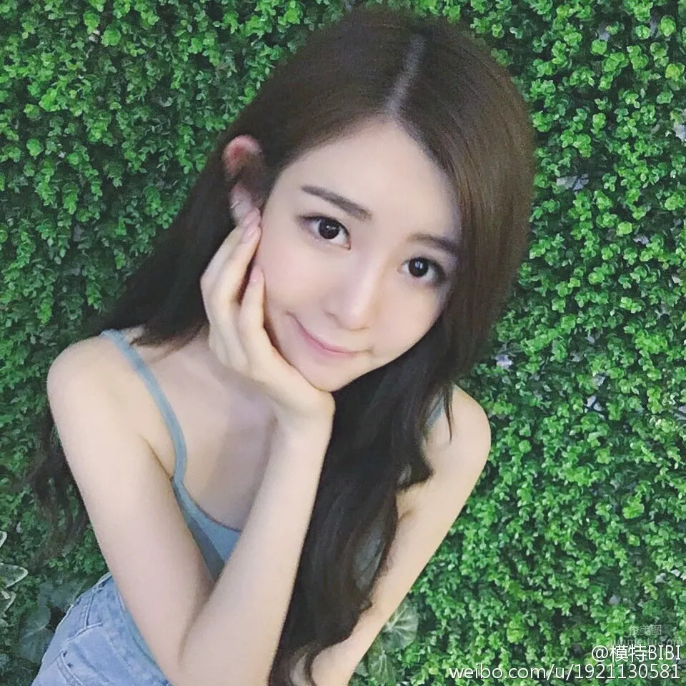 Huanghui BIBI - Internet Celebrity Goddess Super Beautiful Private Photos photo 12