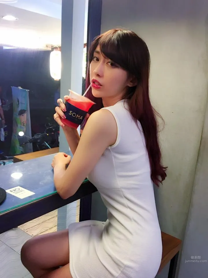 Zhang Daibi - Shih Hsin University Sweet D-Cup Hot Girl Private Shoot photo 24
