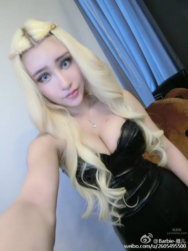 Yaer Barbie - D-Cup Beauty Weibo Private Shoot Photo Collection photo 14