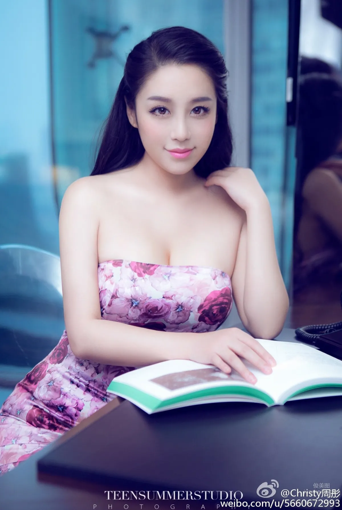 Christy Zhoutong - Elegant Mature Woman Private Shoot photo 5