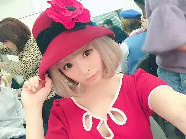 卡莉怪妞- 非主流美女私房照 18