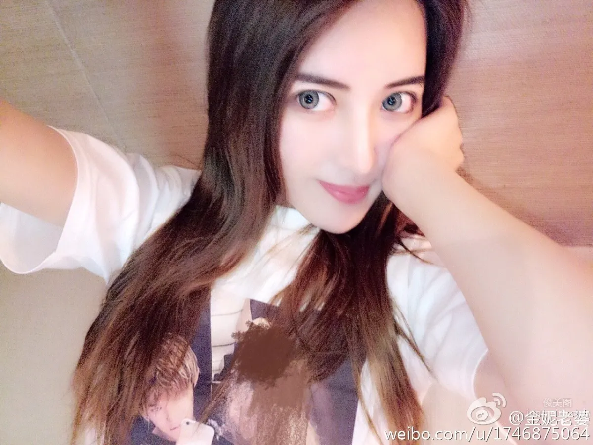 小金妮- 微博海量美圖 2