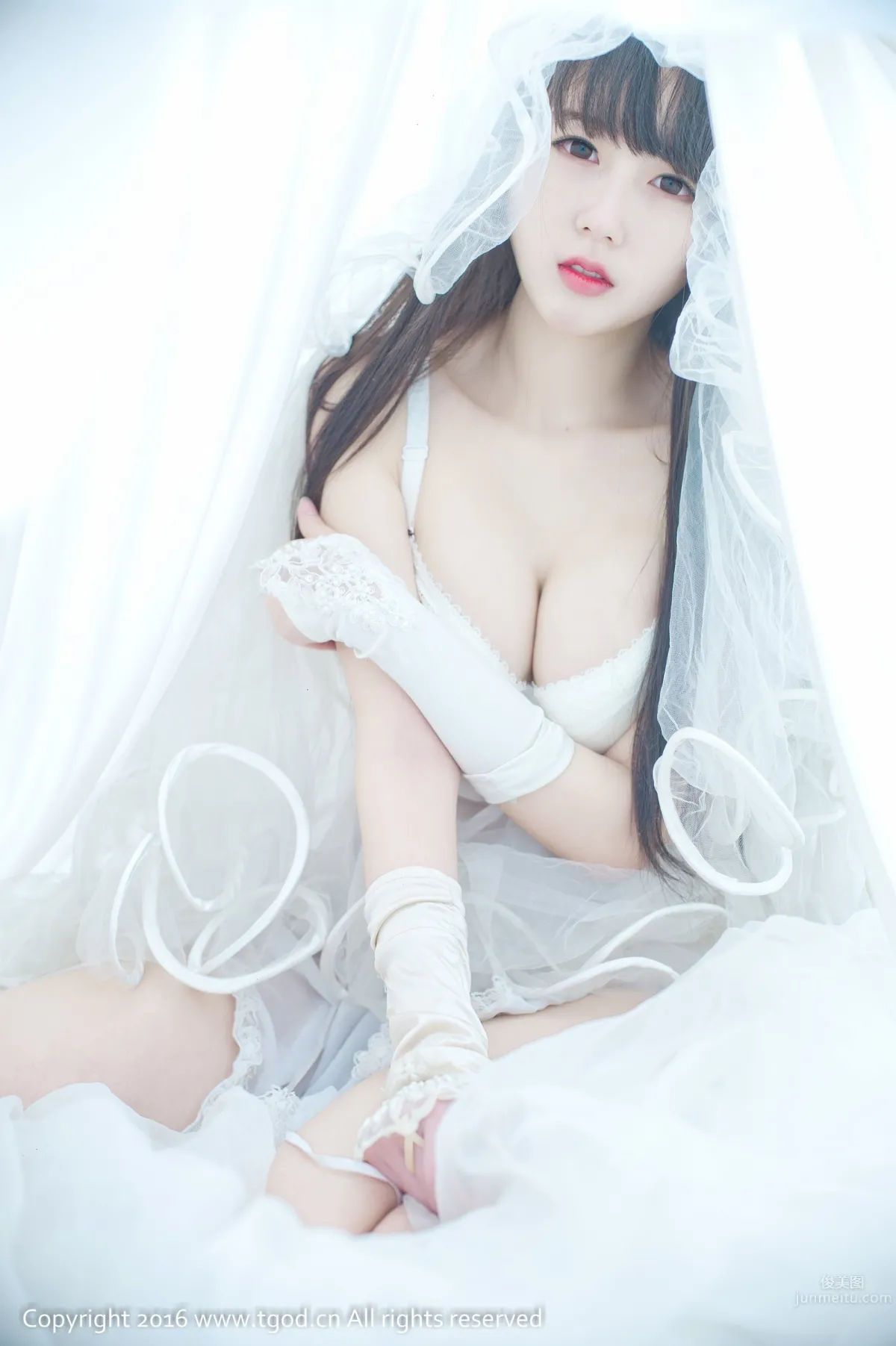 伊伊EvaBarbie- [TGOD推女神] 童顔的兒童節 ~ 52
