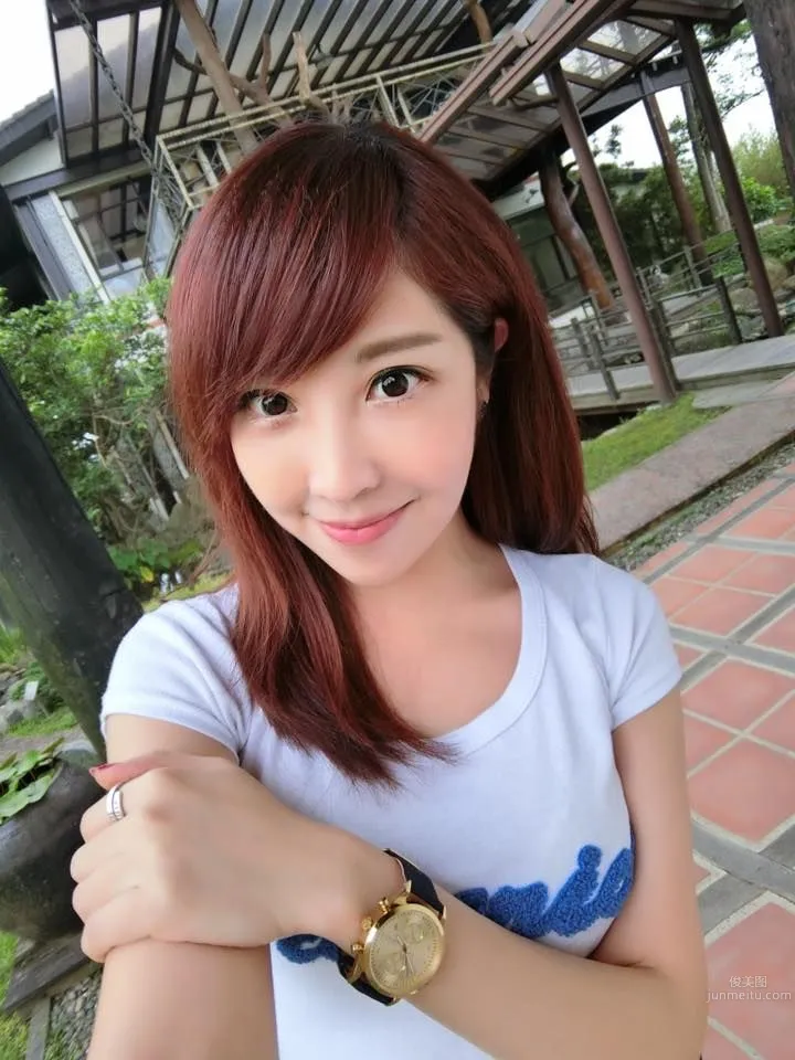Huang Ruowei Vivi, Big-Eyed Elegant Female Anchor Private Shoot photo 1