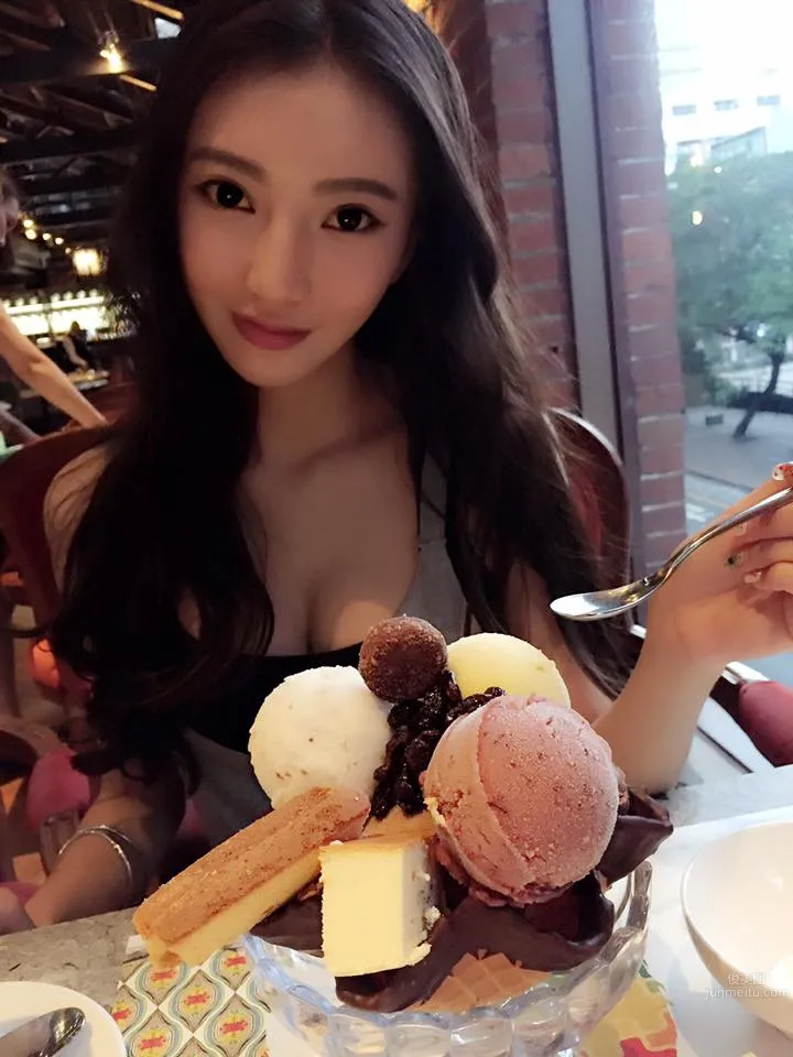 陈苡恩- 大眼美女FB私房写真_10