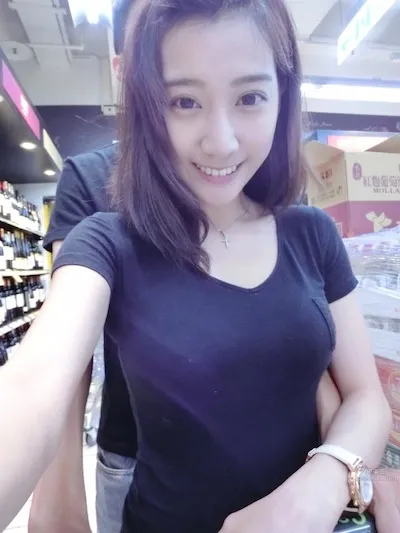 鄭詩璇- 超正實踐畢業季表特月曆美女 5