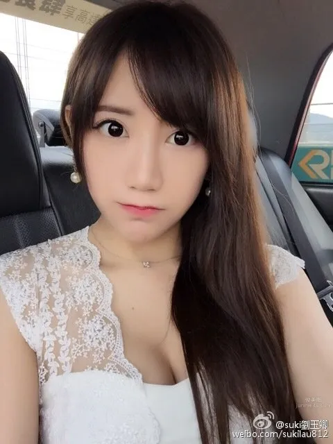 Liu Yuqing - Sweet and Charming Girl with Mesmerizing Eyes photo 8