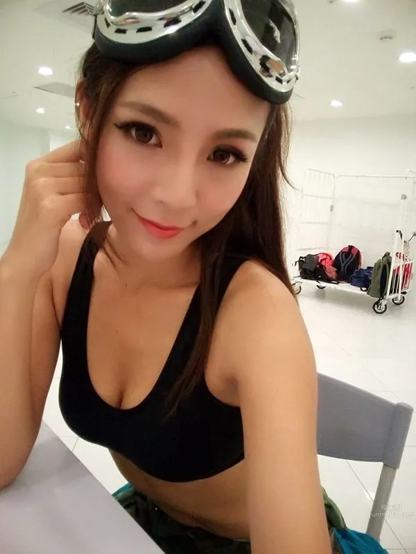 Lin Sijia: Revy photo 15