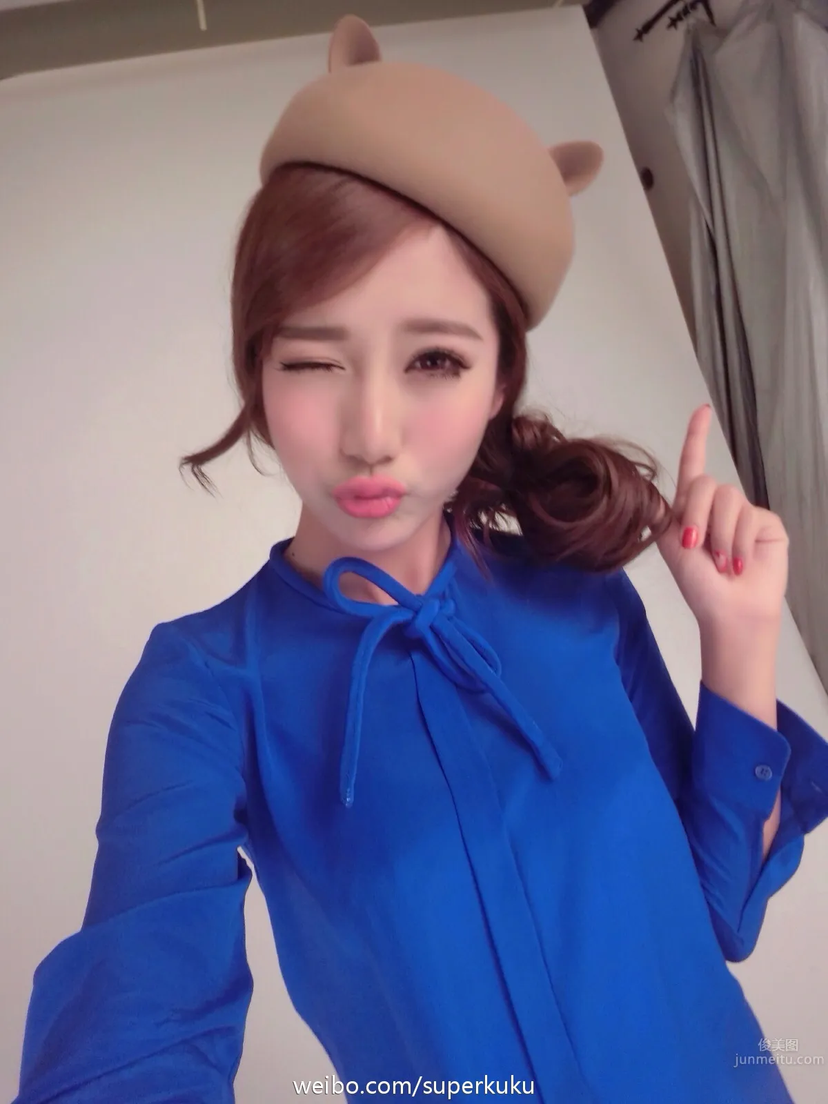 Hong Yu Kuku, A Sweet and Sunny Beauty photo 29