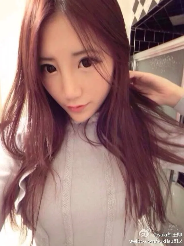 Liu Yuqing - Sweet and Charming Girl with Mesmerizing Eyes photo 18