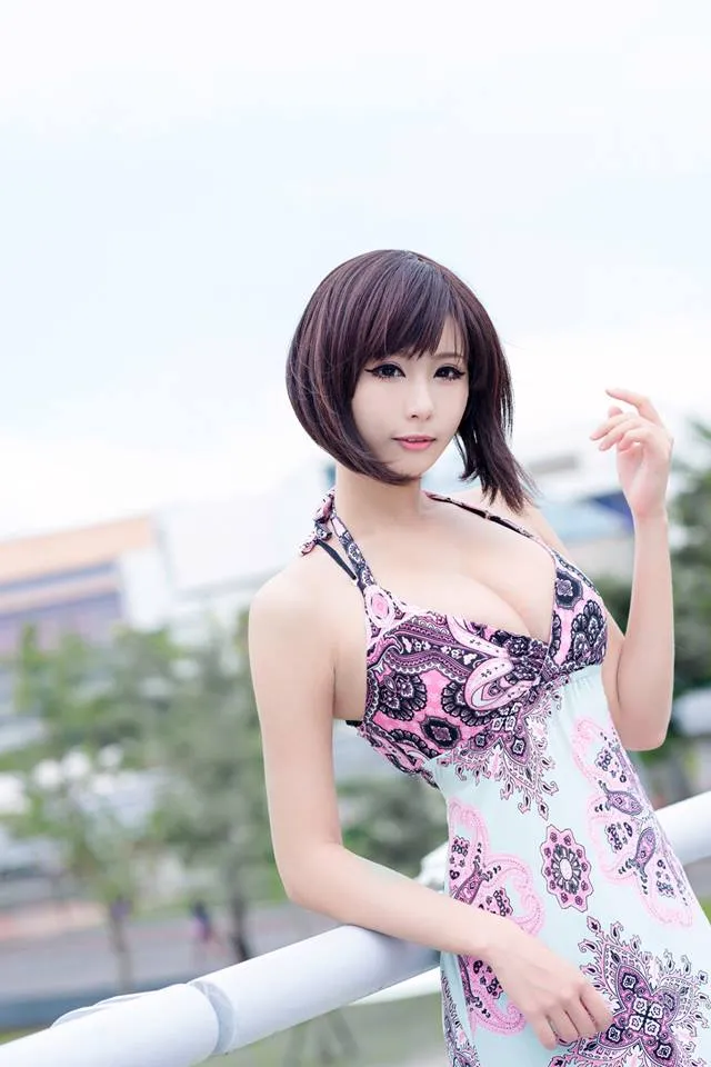 Sylvia小希- 短發美人戶外寫真 9