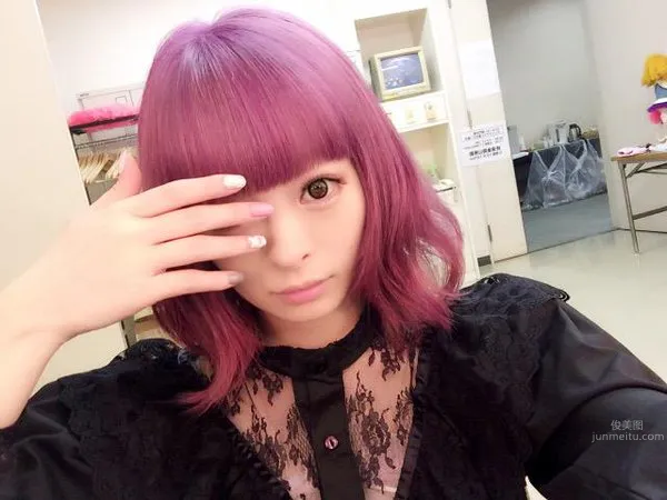 卡莉怪妞- 非主流美女私房照 23