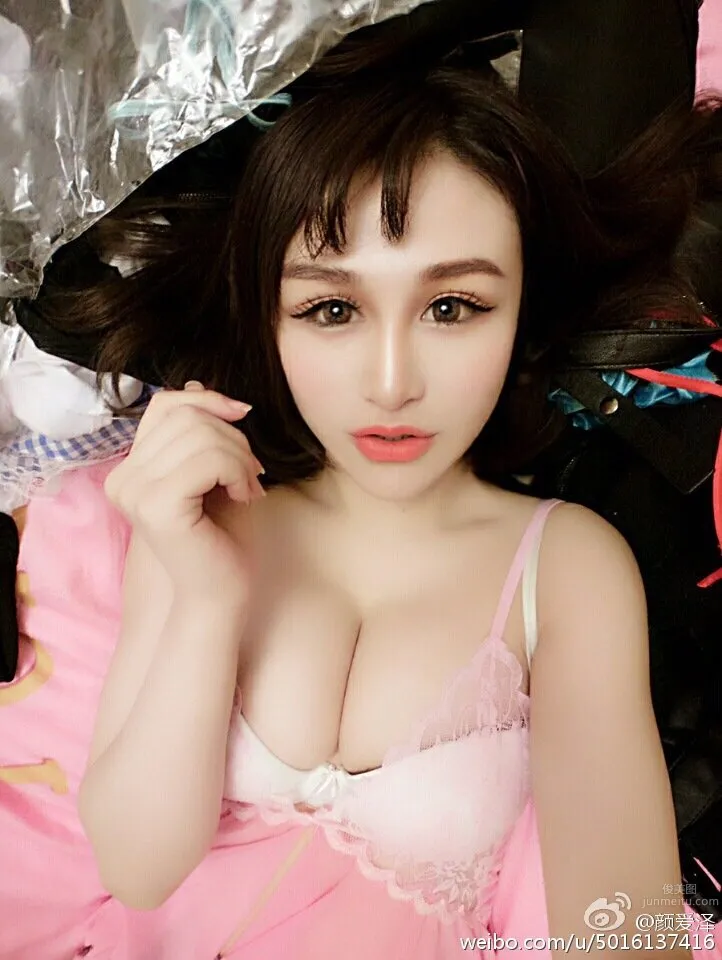 Yan Aize: Photo Set 2024 photo 11