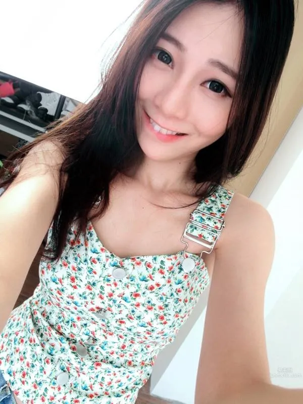 張香香- 網絡女神美豔自拍照 29