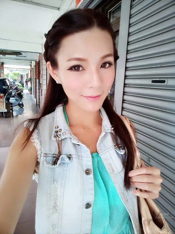 Lin Sijia: Revy photo 11