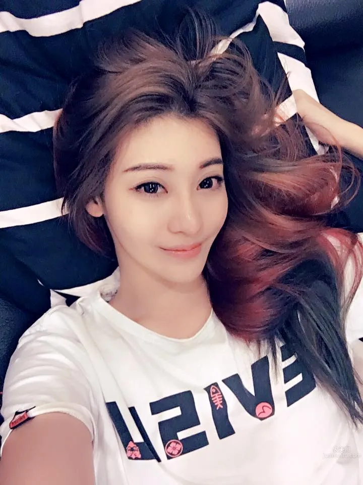Mina Liu (Hua Hua) - The Super Charming 34C Sexy Bombshell photo 15